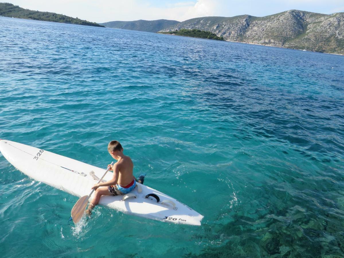 I&J Relaxing Beach Apartments Račišće Exteriér fotografie
