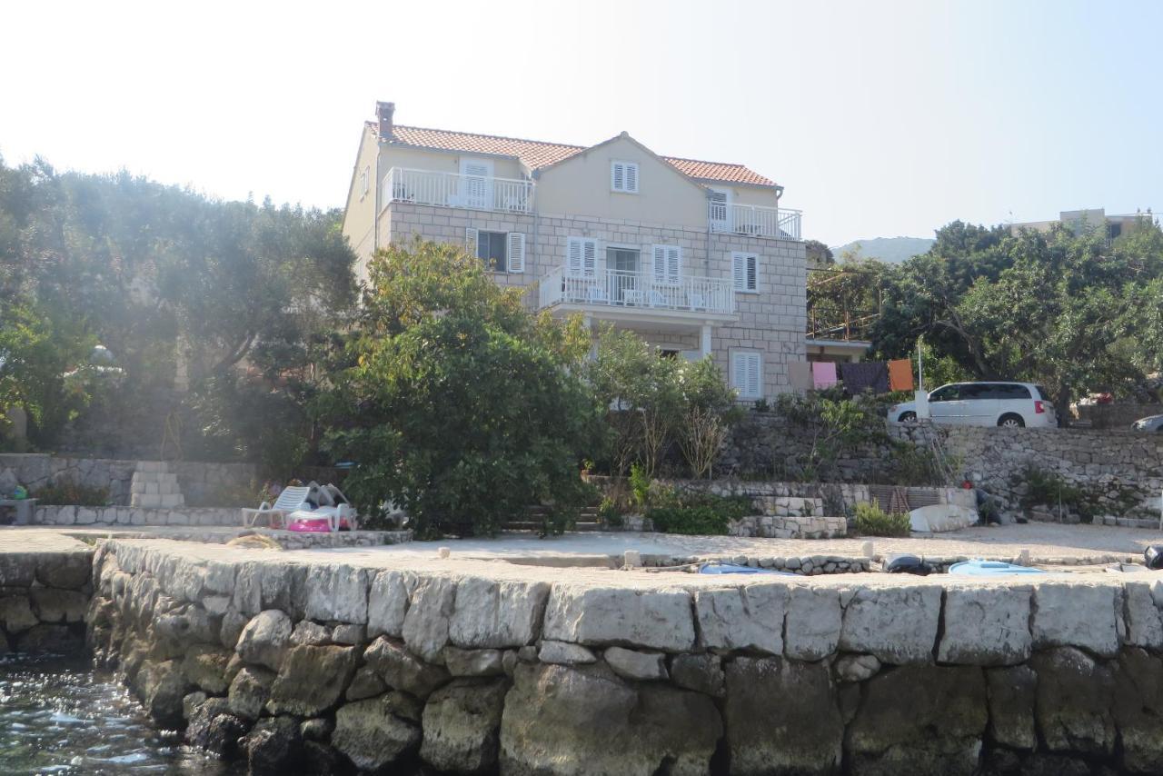 I&J Relaxing Beach Apartments Račišće Exteriér fotografie