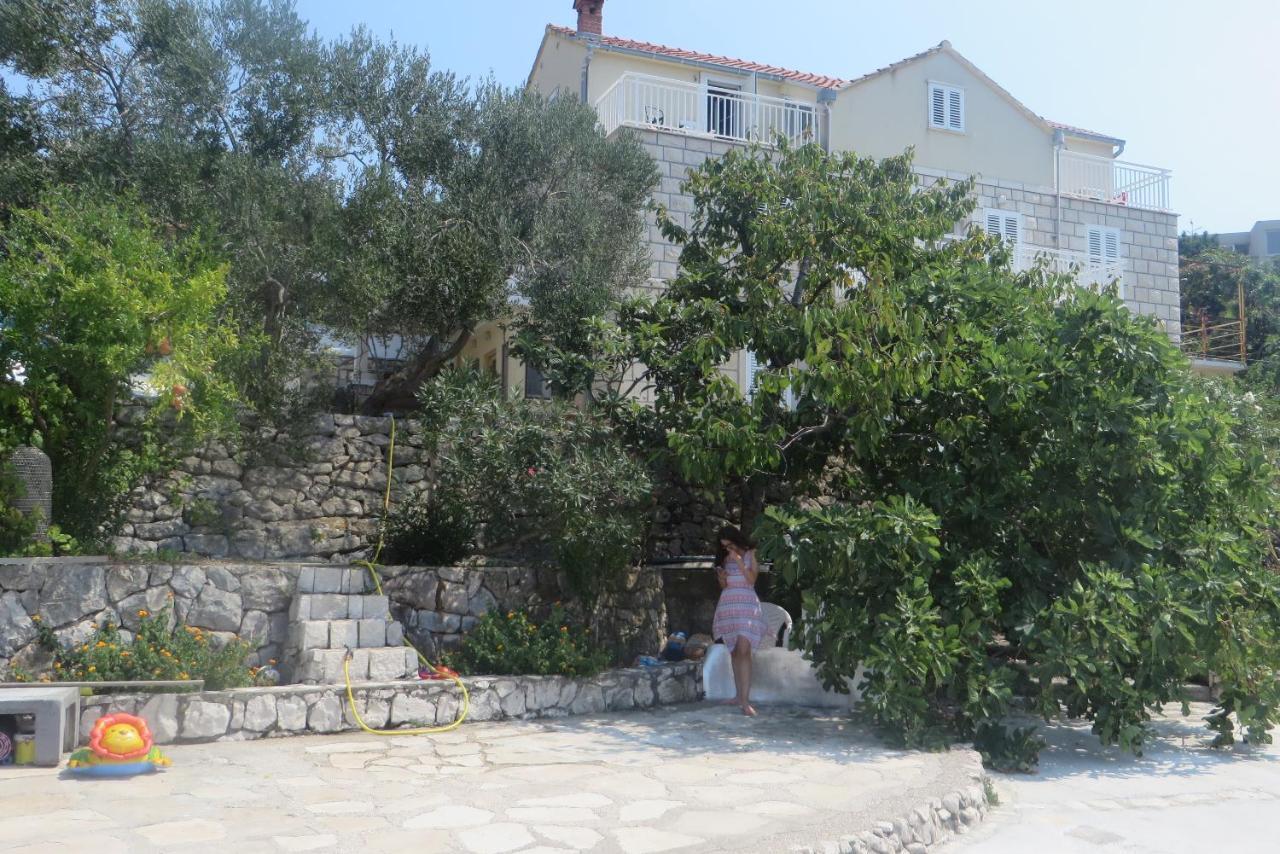 I&J Relaxing Beach Apartments Račišće Exteriér fotografie